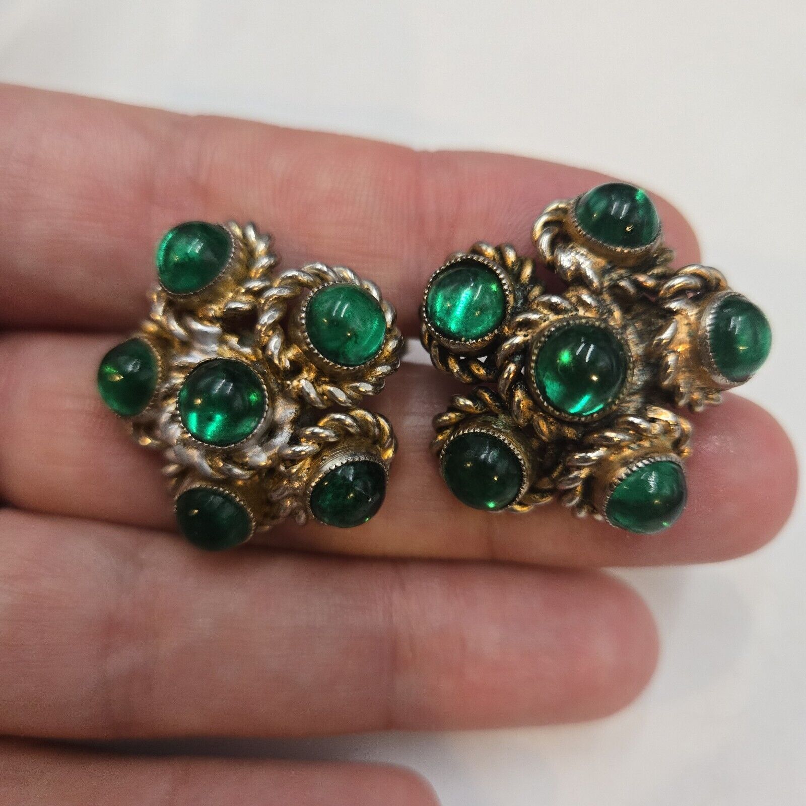 Vintage Sandor Green Cabochon Domed Glass Moghul Style Clip On Earrings